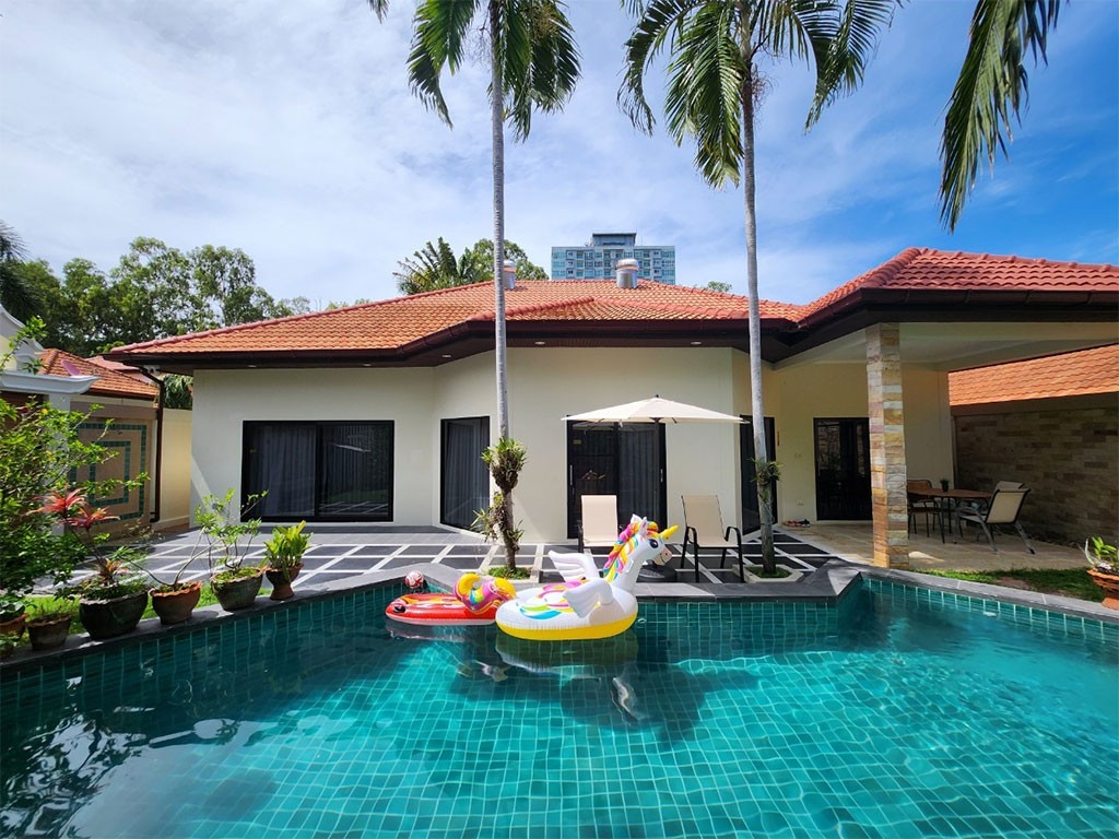 Majestic 54 Pool Villa