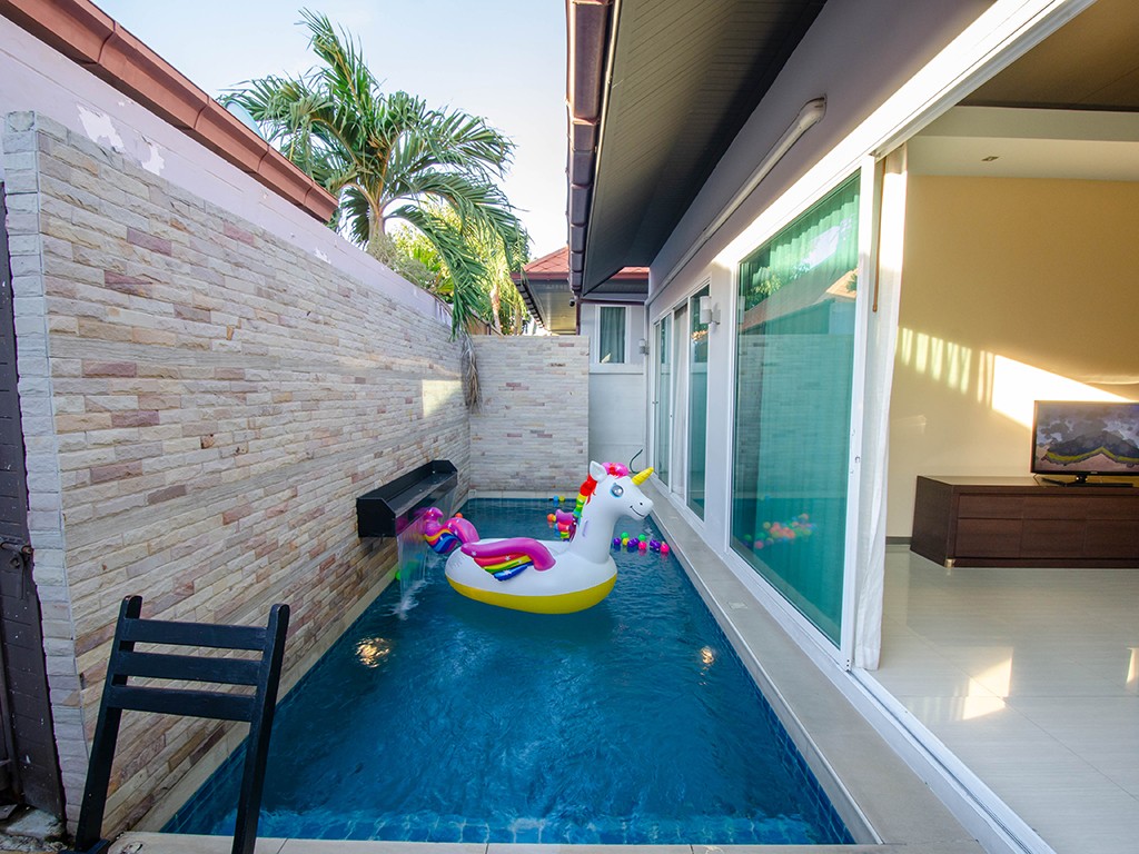 Milky Pool Villa 2